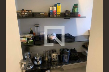 Apartamento à venda com 3 quartos, 213m² em Cambuí, Campinas