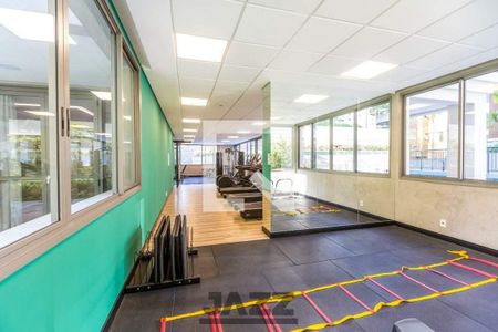 Apartamento à venda com 3 quartos, 213m² em Cambuí, Campinas