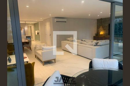 Apartamento à venda com 3 quartos, 213m² em Cambuí, Campinas