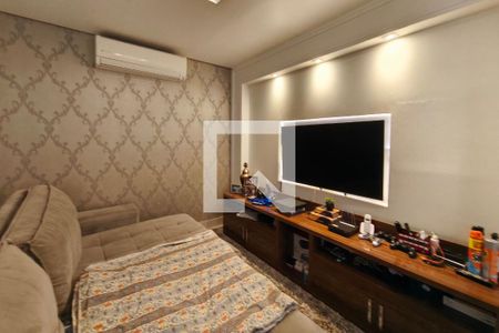 Sala de TV de casa de condomínio à venda com 4 quartos, 262m² em Swiss Park, Campinas