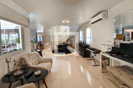 Sala de Estar de casa de condomínio à venda com 4 quartos, 262m² em Swiss Park, Campinas