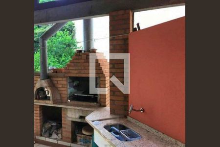 Casa à venda com 4 quartos, 217m² em Parque das Universidades, Campinas