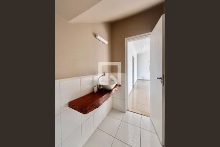 Lavabo de casa de condomínio à venda com 4 quartos, 356m² em Conjunto Habitacional Vila Santana (Sousas), Campinas