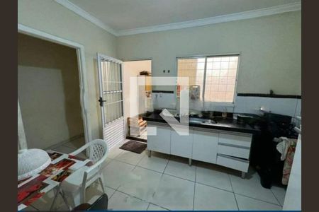 Casa à venda com 3 quartos, 163m² em Jardim America, Campinas