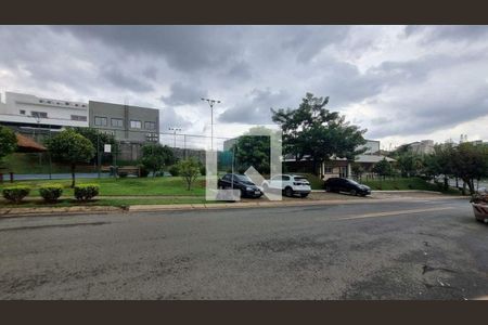 Casa à venda com 3 quartos, 214m² em Swiss Park, Campinas