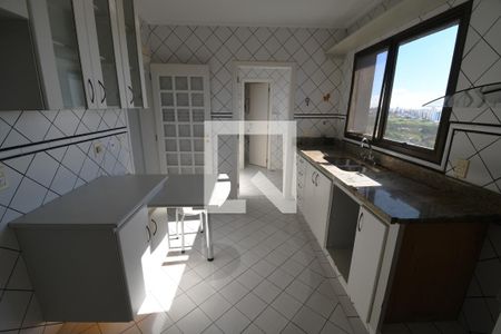 Cozinha de apartamento à venda com 3 quartos, 137m² em Notre Dame, Campinas