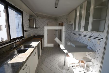 Cozinha de apartamento à venda com 3 quartos, 137m² em Notre Dame, Campinas