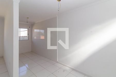 Cozinha de casa de condomínio à venda com 2 quartos, 101m² em Vila Carmosina, São Paulo