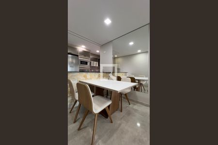 Sala de apartamento à venda com 3 quartos, 77m² em Vila Galvão, Guarulhos