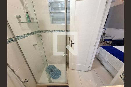 Banheiro de kitnet/studio para alugar com 1 quarto, 28m² em Centro, Rio de Janeiro