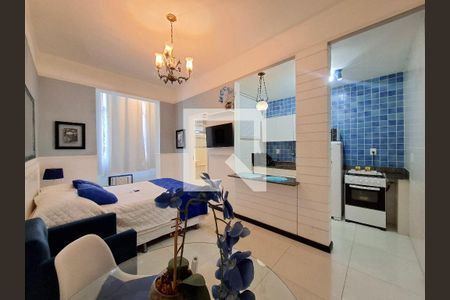 Sala/Quarto de kitnet/studio para alugar com 1 quarto, 28m² em Centro, Rio de Janeiro
