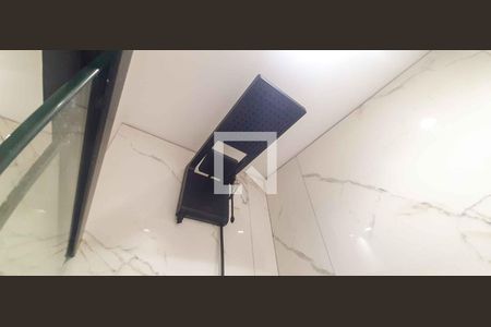 Banheiro de apartamento para alugar com 2 quartos, 47m² em Ayrosa, Osasco