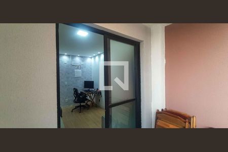 Sacada de apartamento para alugar com 2 quartos, 47m² em Ayrosa, Osasco