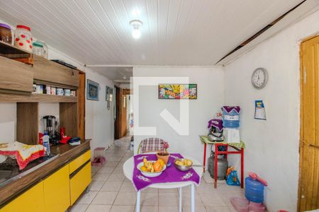 Cozinha de casa à venda com 2 quartos, 340m² em Partenon, Porto Alegre