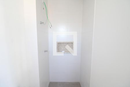 Banheiro de kitnet/studio à venda com 1 quarto, 30m² em Vila Ester (zona Norte), São Paulo