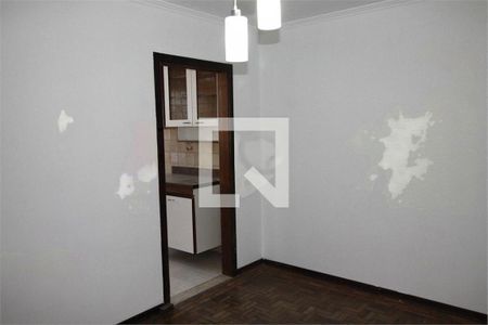 Casa à venda com 3 quartos, 190m² em Parque Sao Domingos, São Paulo