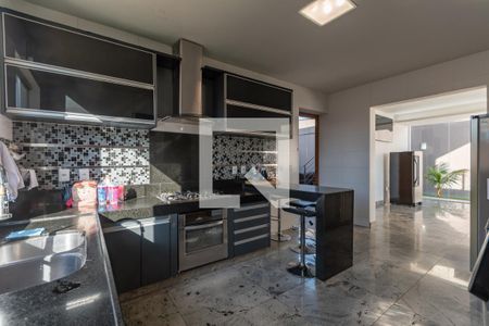 Cozinha de casa à venda com 5 quartos, 300m² em Trevo, Belo Horizonte