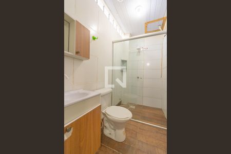 Banheiro de kitnet/studio para alugar com 1 quarto, 30m² em Rio Branco, Canoas