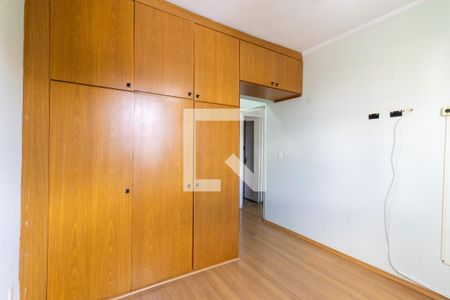 Quarto de apartamento à venda com 2 quartos, 75m² em Vila Itapura, Campinas