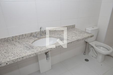 Banheiro de apartamento à venda com 1 quarto, 41m² em Barra Funda, São Paulo