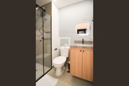 Banheiro de kitnet/studio para alugar com 1 quarto, 25m² em Vila Olímpia, São Paulo