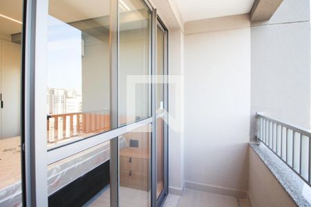 Varanda de kitnet/studio para alugar com 1 quarto, 25m² em Vila Olímpia, São Paulo
