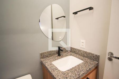 Banheiro de kitnet/studio para alugar com 1 quarto, 25m² em Vila Olímpia, São Paulo