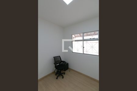 Quarto 1 de apartamento à venda com 3 quartos, 201m² em Itapoã, Belo Horizonte