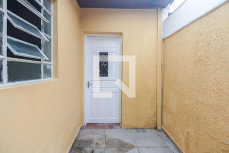 Quintal de casa à venda com 2 quartos, 110m² em Vila Granada, São Paulo
