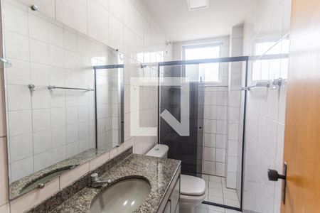 Banheiro da Suíte de apartamento para alugar com 3 quartos, 80m² em União, Belo Horizonte