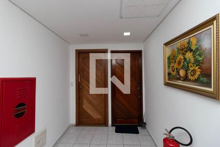Hall de entrada de apartamento à venda com 2 quartos, 75m² em Tremembé, São Paulo