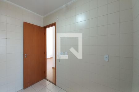 Cozinha de apartamento à venda com 2 quartos, 57m² em São Bernardo, Campinas