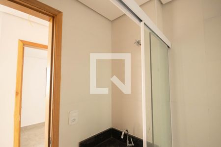 Banheiro de apartamento à venda com 2 quartos, 40m² em Vila Constança, São Paulo