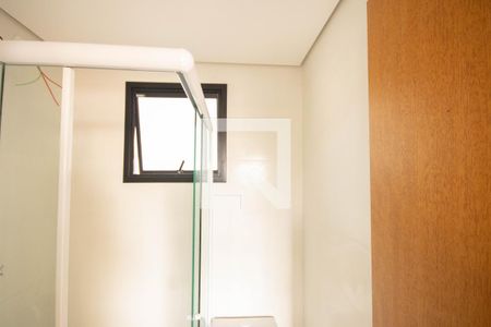 Banheiro de apartamento à venda com 2 quartos, 40m² em Vila Constança, São Paulo