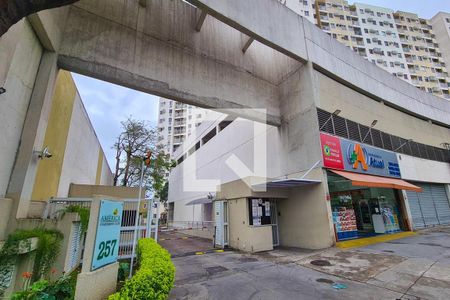 Fachada do Prédio de apartamento à venda com 2 quartos, 63m² em Del Castilho, Rio de Janeiro