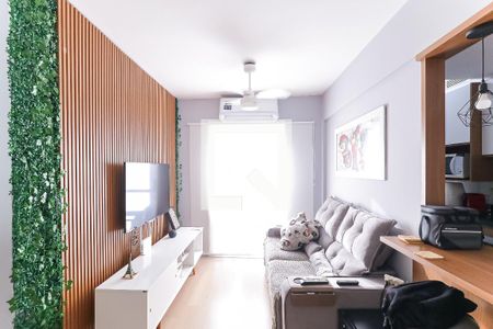 Sala de apartamento à venda com 2 quartos, 63m² em Del Castilho, Rio de Janeiro