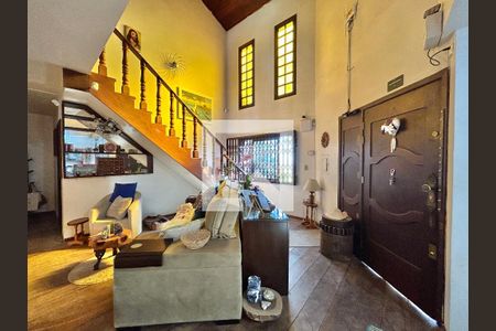 Sala de casa à venda com 4 quartos, 265m² em Feitoria, São Leopoldo