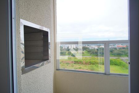 Sala - Varanda de apartamento à venda com 2 quartos, 42m² em Humaitá, Porto Alegre