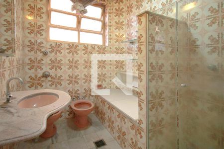 Banheiro de apartamento à venda com 4 quartos, 128m² em São Pedro, Belo Horizonte