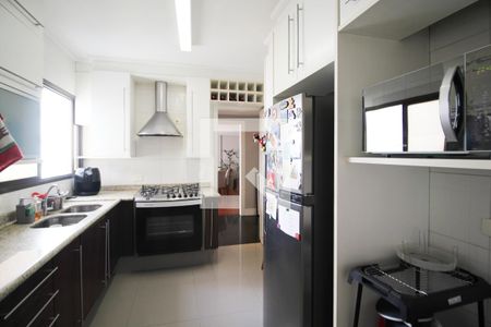 Cozinha de apartamento à venda com 4 quartos, 195m² em Indianópolis, São Paulo