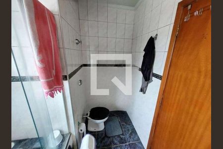 Banheiro de casa para alugar com 2 quartos, 230m² em Jardim Ester, São Paulo