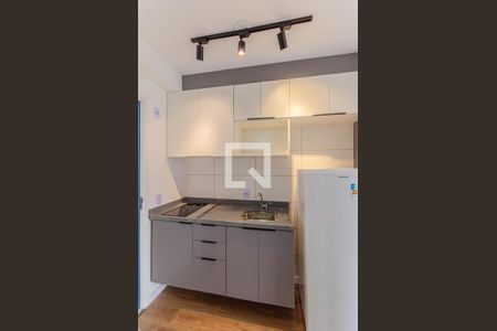 Cozinha de apartamento para alugar com 1 quarto, 24m² em Liberdade, São Paulo