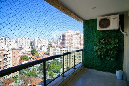 Varanda de apartamento à venda com 3 quartos, 130m² em Santa Rosa, Niterói