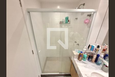 Banheiro  de apartamento à venda com 1 quarto, 50m² em Flamengo, Rio de Janeiro