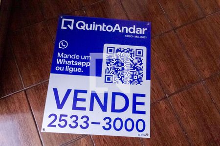 Placa de casa para alugar com 3 quartos, 1068m² em Glória, Belo Horizonte