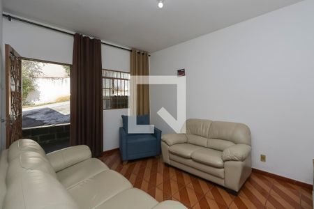 Sala de casa à venda com 3 quartos, 155m² em Jardim Guanabara, Belo Horizonte
