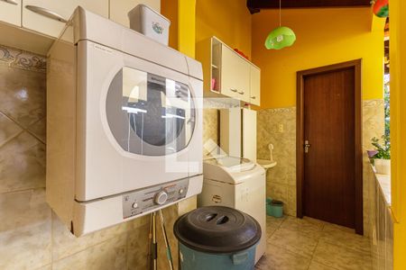 Área de Serviço de casa à venda com 3 quartos, 229m² em Parque Santa Fé, Porto Alegre