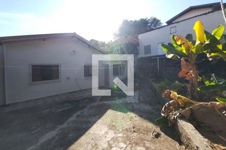 Quintal de casa à venda com 3 quartos, 295m² em Vila Marieta, Campinas