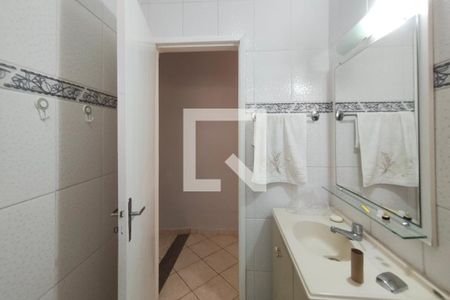 Banheiro de casa à venda com 3 quartos, 295m² em Vila Marieta, Campinas