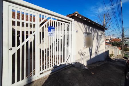 Fachada de casa à venda com 3 quartos, 295m² em Vila Marieta, Campinas